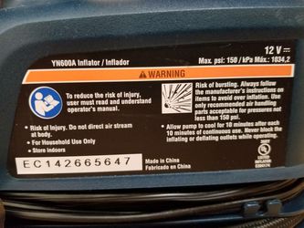 RYOBI 12 V 150 PSI YN600A Portable Car Inflator & Flashlight Thumbnail