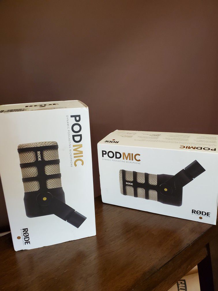 Rode Podmic | Dynamic Podcasting Microphone 