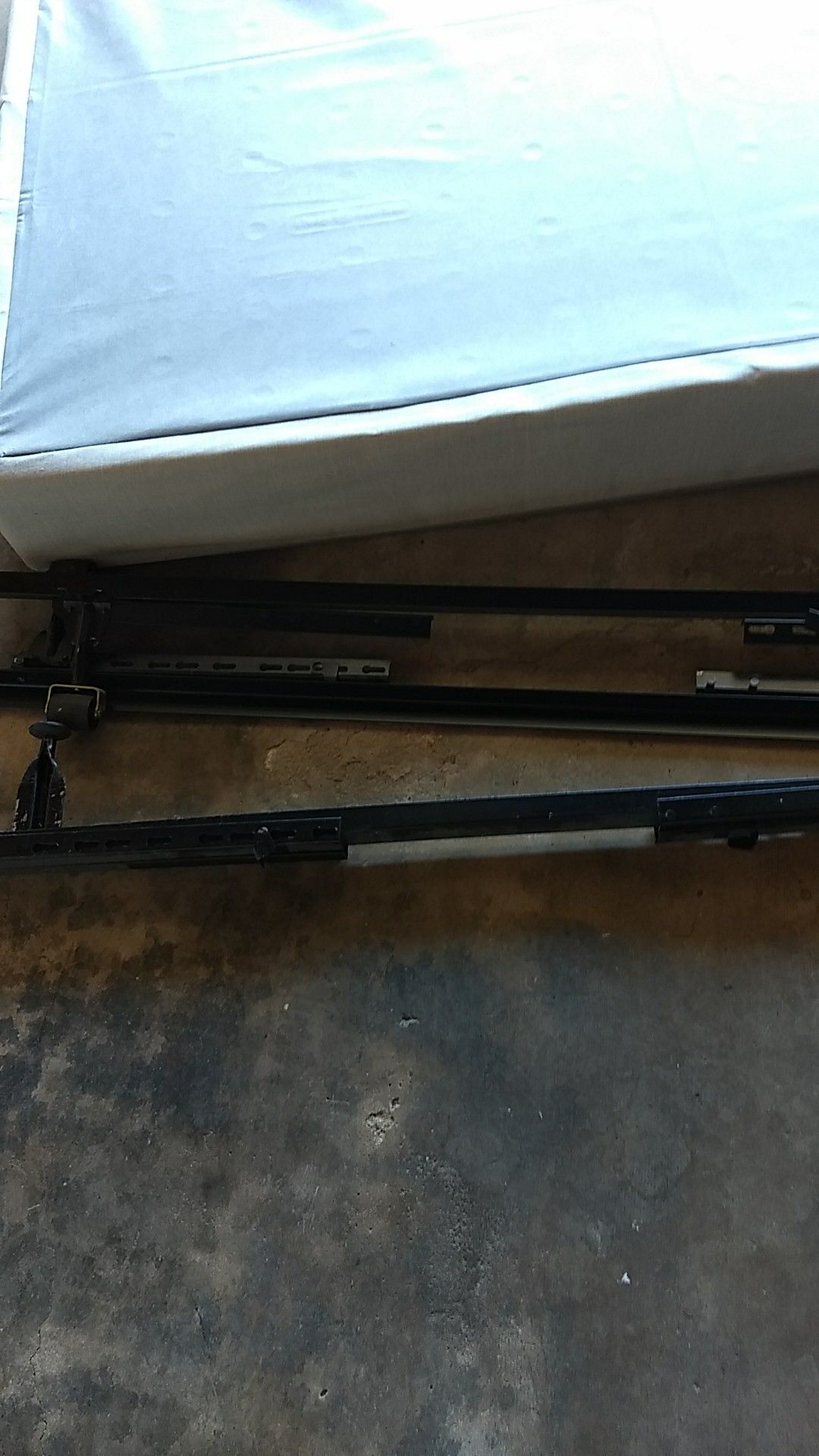 Sleep number box spring. And Costco universal bed frame for Sale in San Diego, CA OfferUp