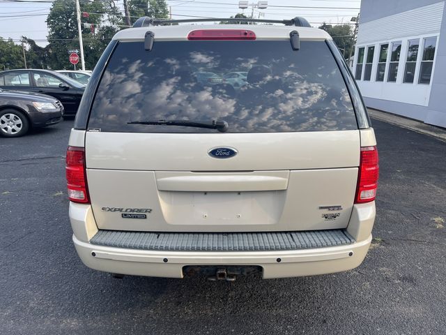 2005 Ford Explorer