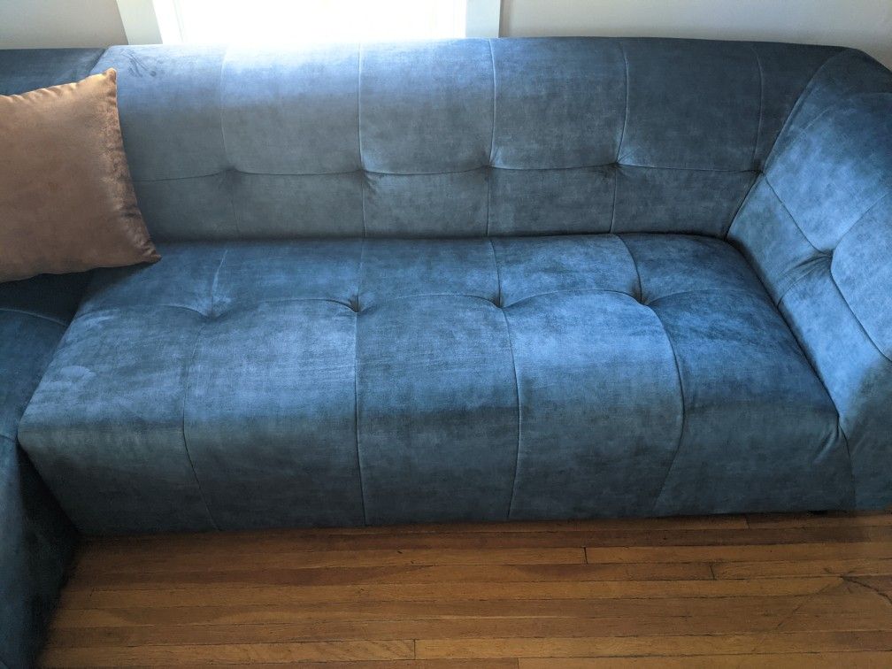 Literally Brand New! Acanva Luxury Mid-Century Tufted Velvet Sectional! Delivery Included!