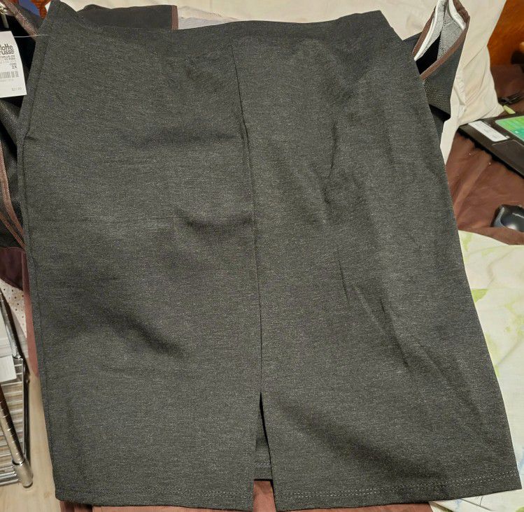 2X Black Bodycon Pencil Skirt With Split Hem