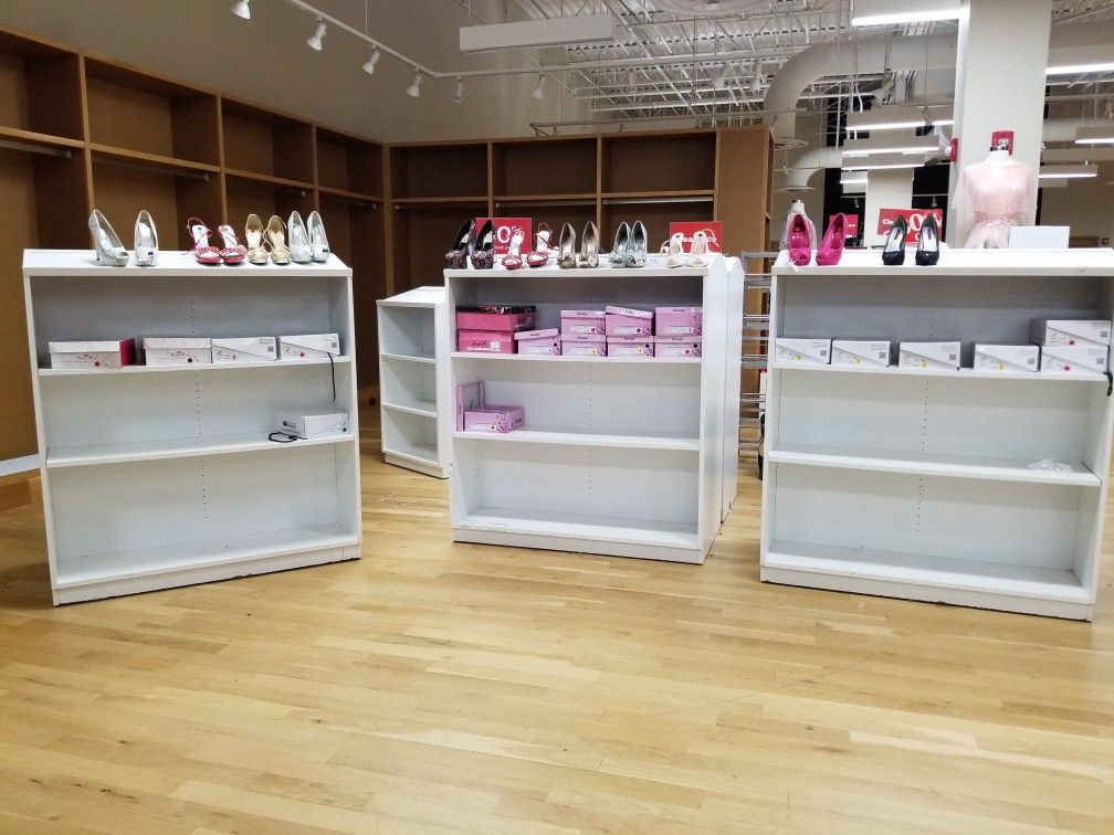 Beautiful white color Retail Store clothing Rack