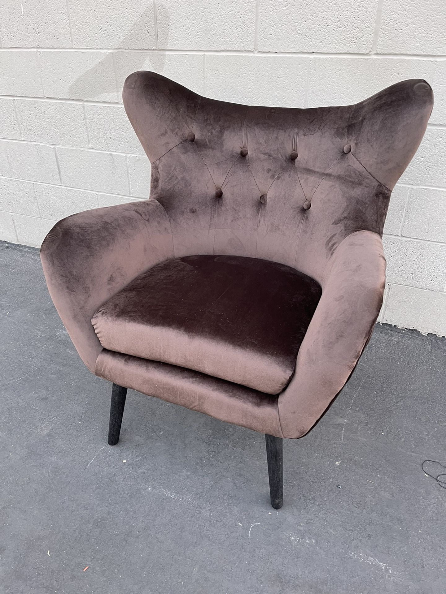 Velvet Chair