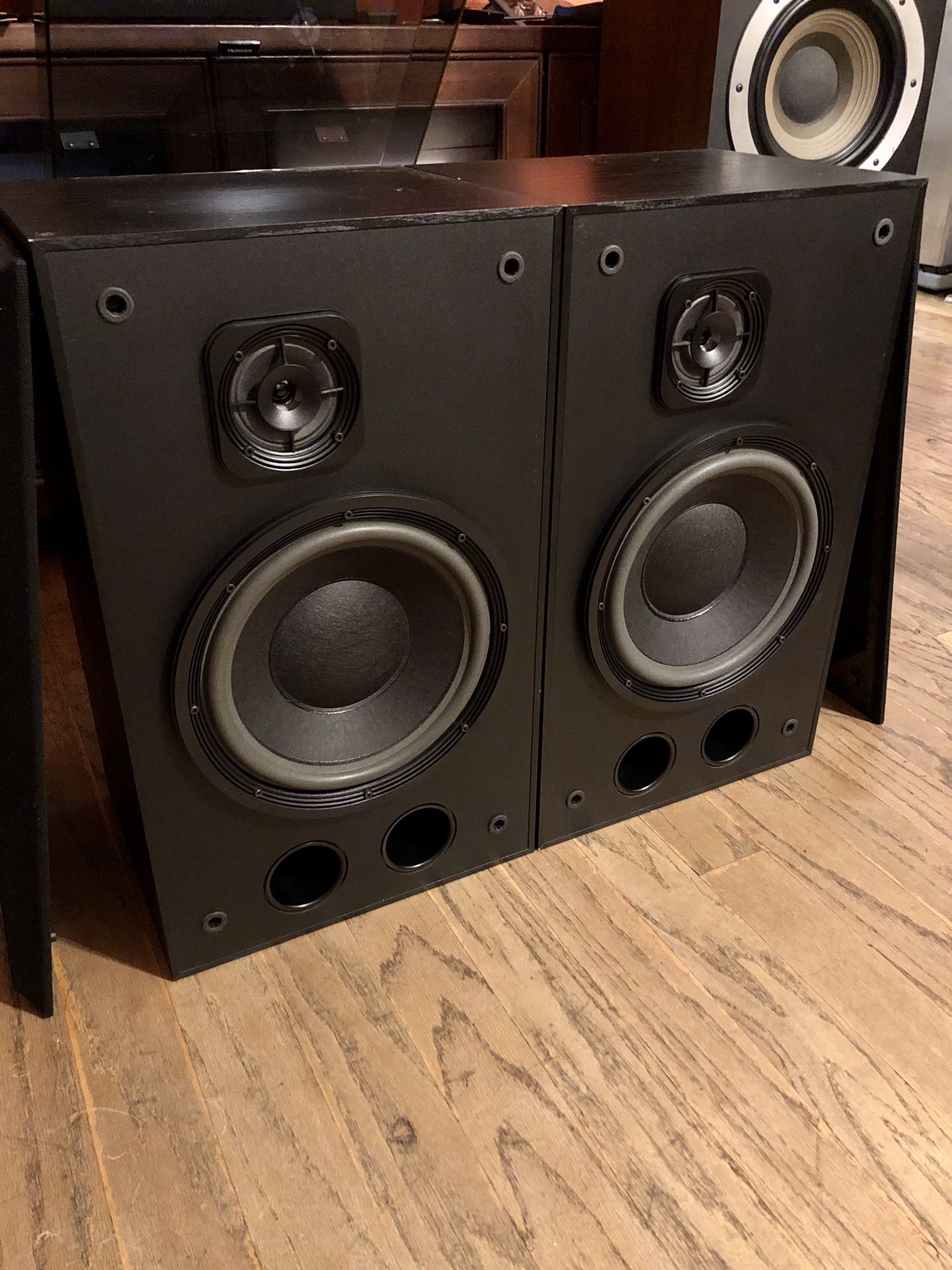Bose Interaudio 4000 speakers for Sale in Dallas, TX OfferUp