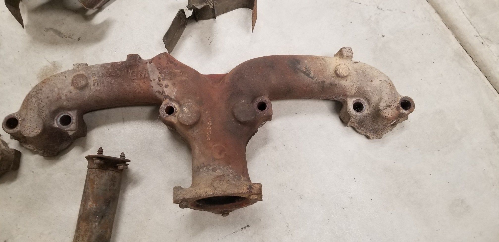 1972 Blazer K5 original exhaust manifolds w/ heat shields and hardware