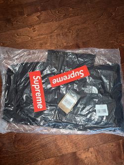 three in one Brand New Supreme The North Face Trekking convertible Jacket sz.L Thumbnail