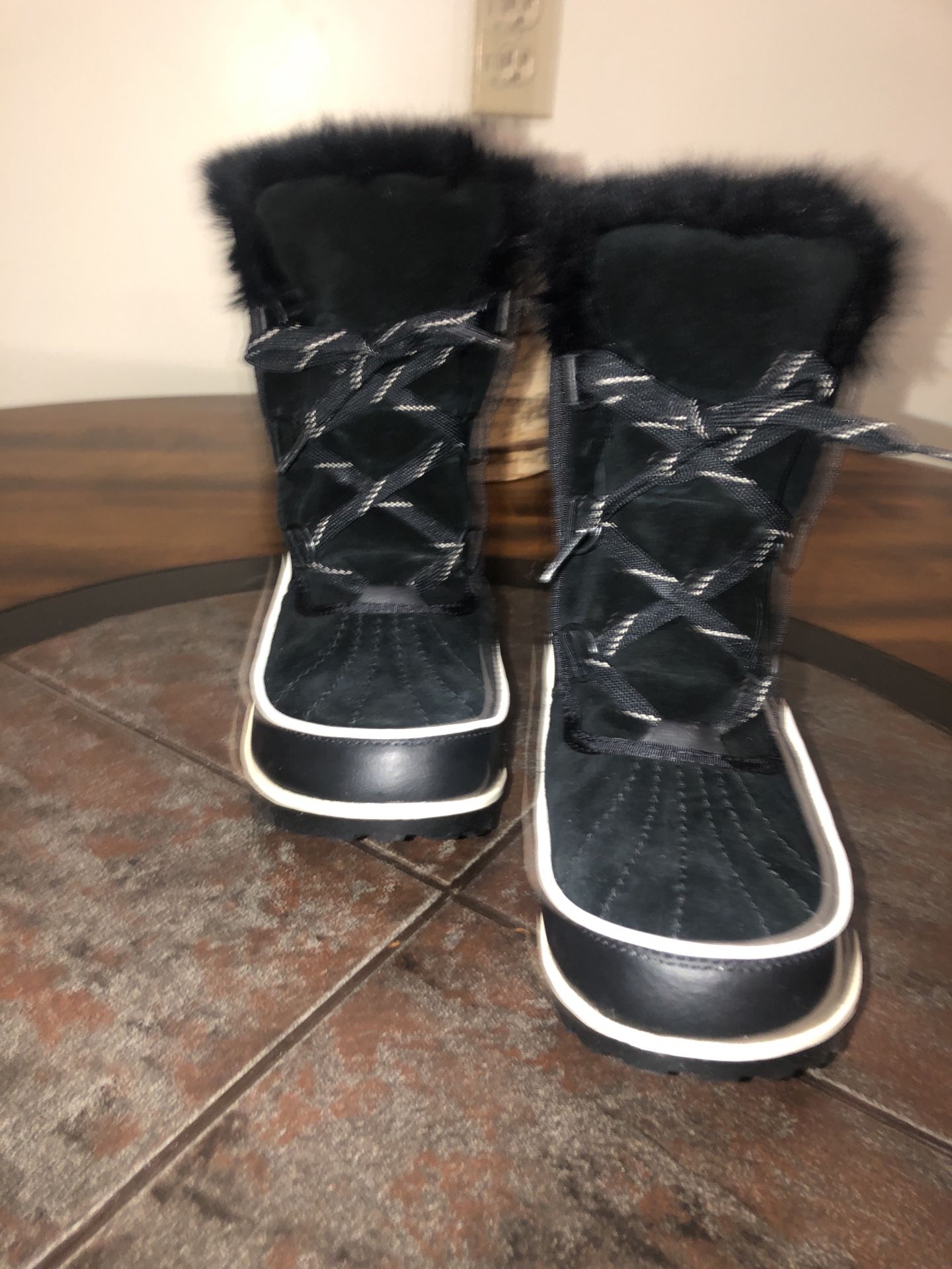 Sorel Woman’s Winter Boots Size 11