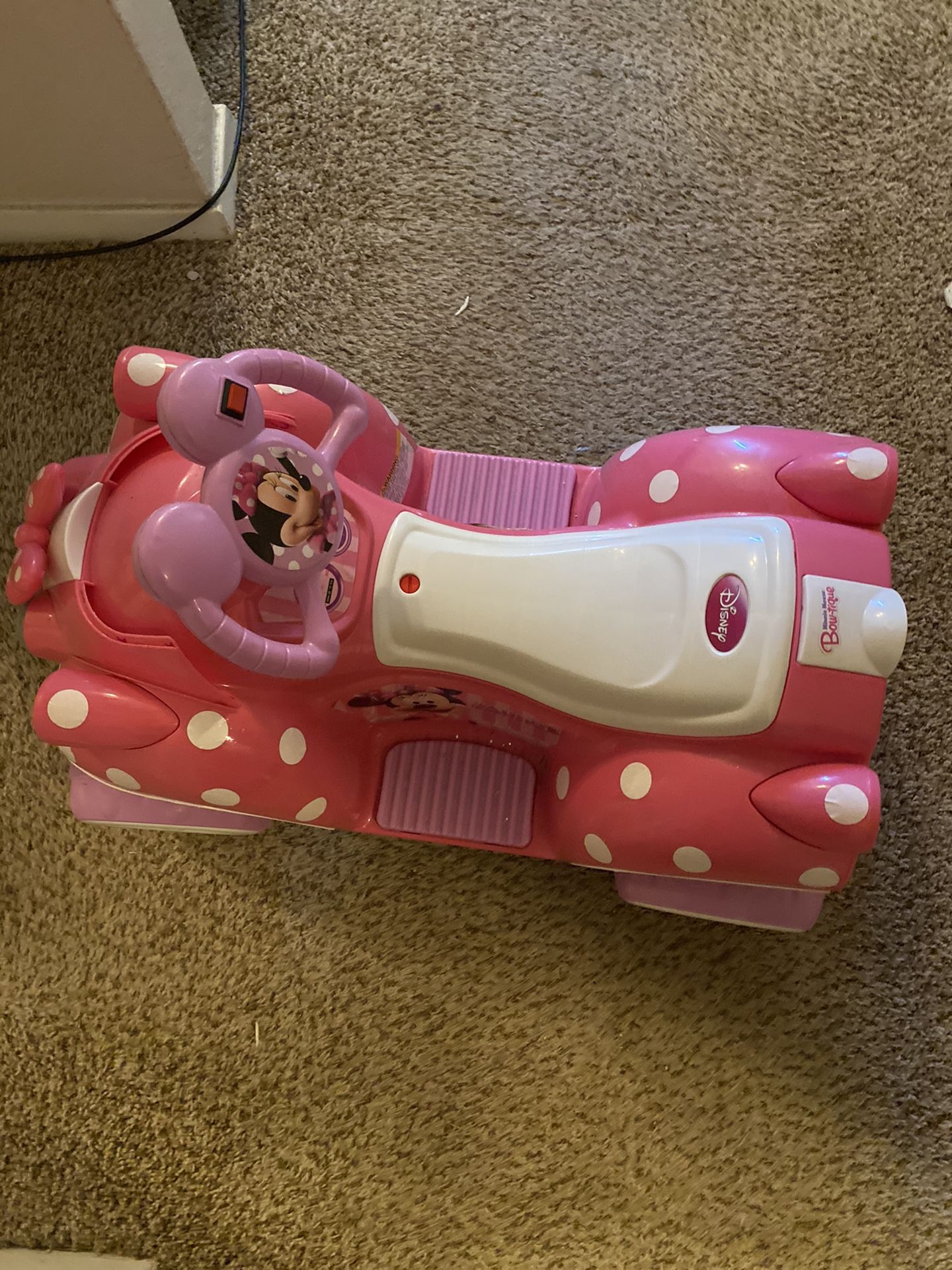 Minnie Mouse car