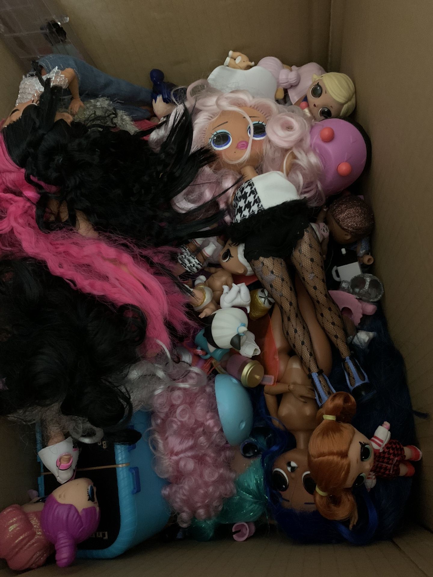 LOL Doll House, Dolls and Misc. Accessories