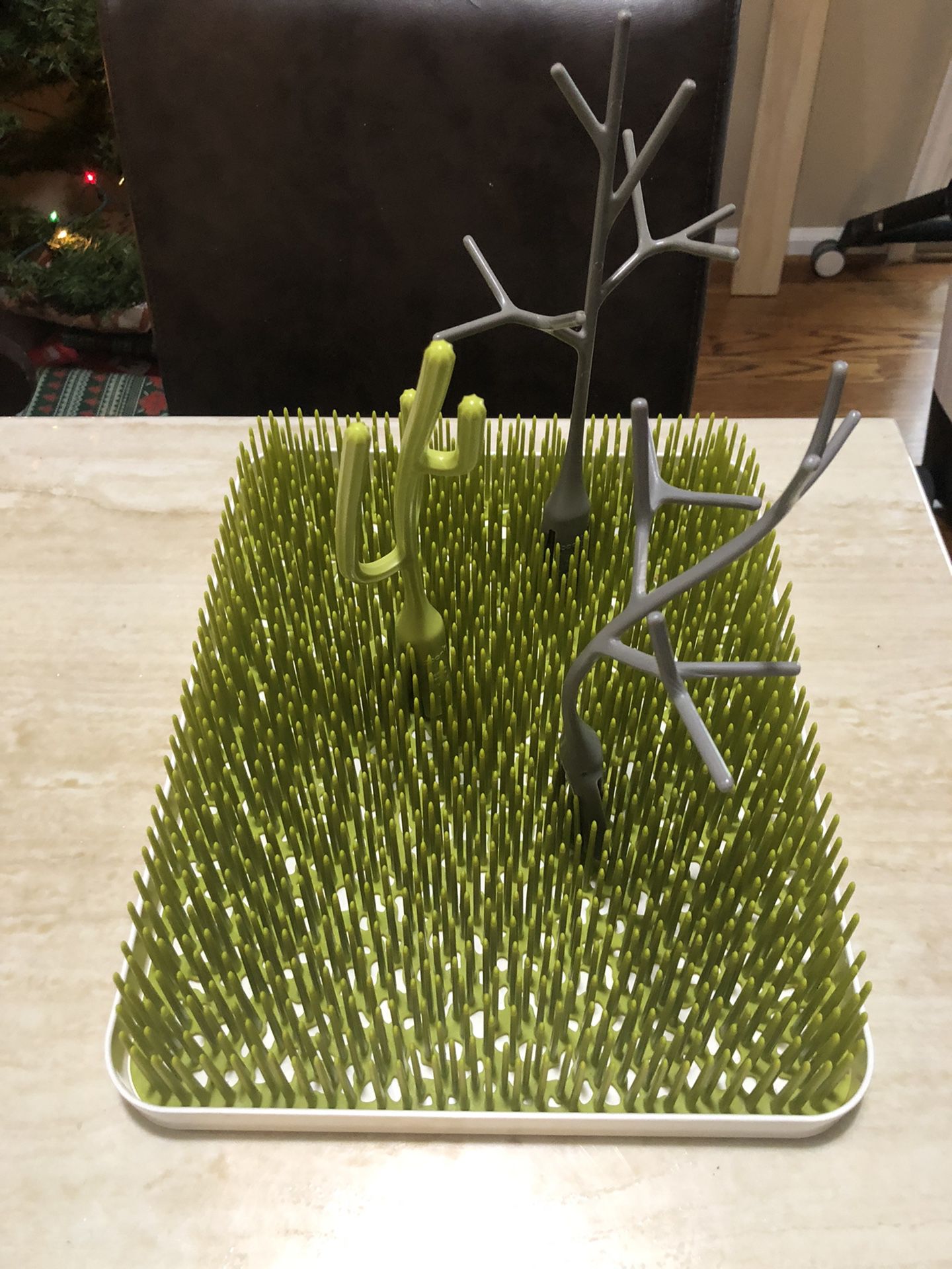 Boone Grass Drying Rack With Two Trees And Cactus