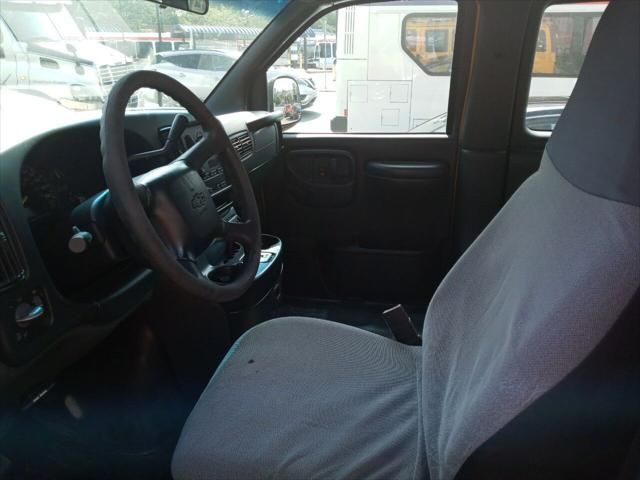 2002 Chevrolet Express Van