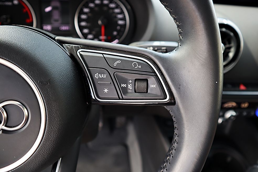 2018 Audi A3 2.0 TFSI Premium Plus quattro AWD,only 11k