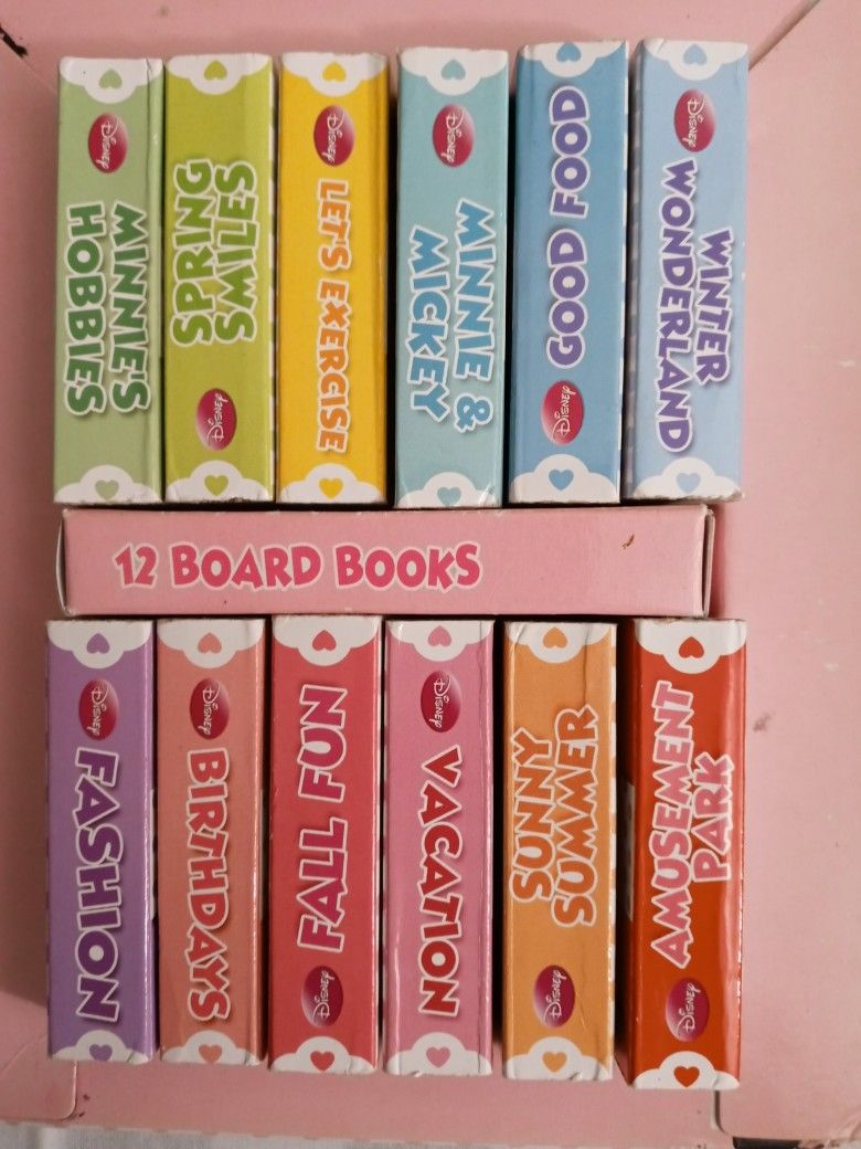 BOOK A BLOCK - 12 Minnie Mouse books .