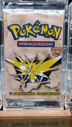 1999 1st Edition Fossil Pokemon Booster Pack Thumbnail