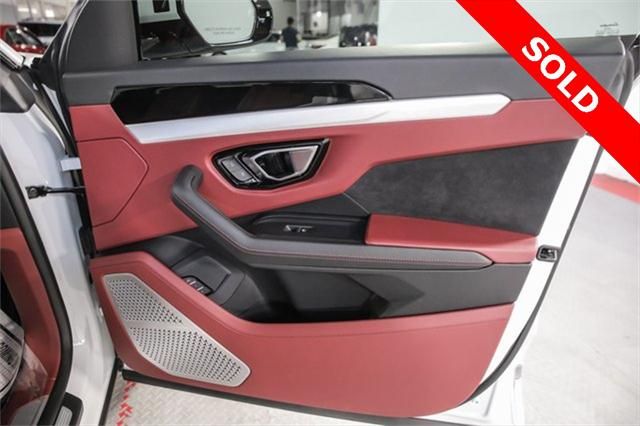 2020 Lamborghini Urus