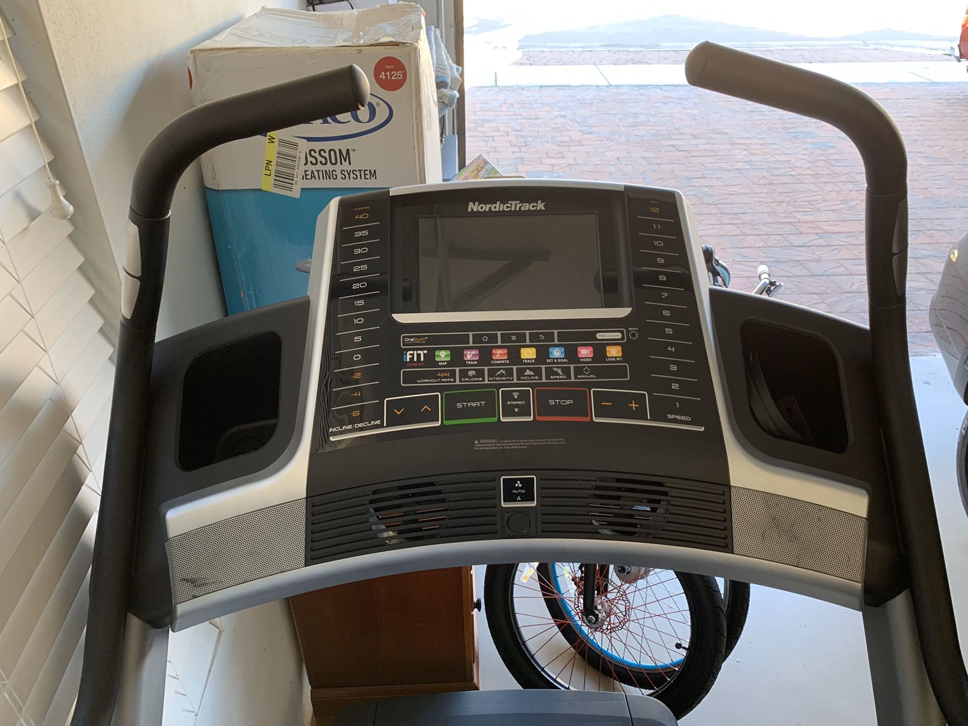 Nordic track Nordictrack X9i Incline Decline Trainer Treadmill iFit for