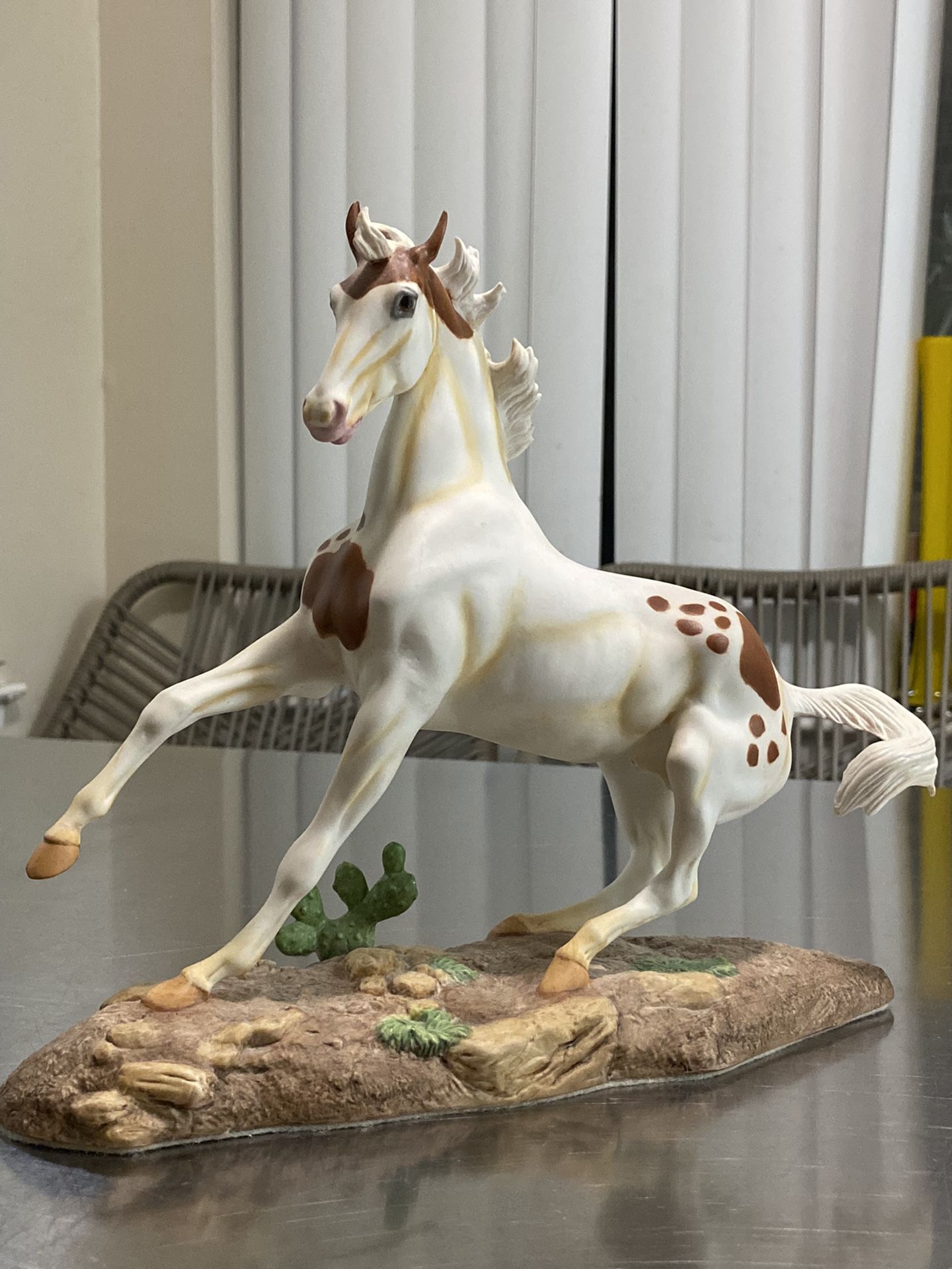 Fine Porcelain Horse San Domingo By Pamela Du Boulay 11 X 9” 