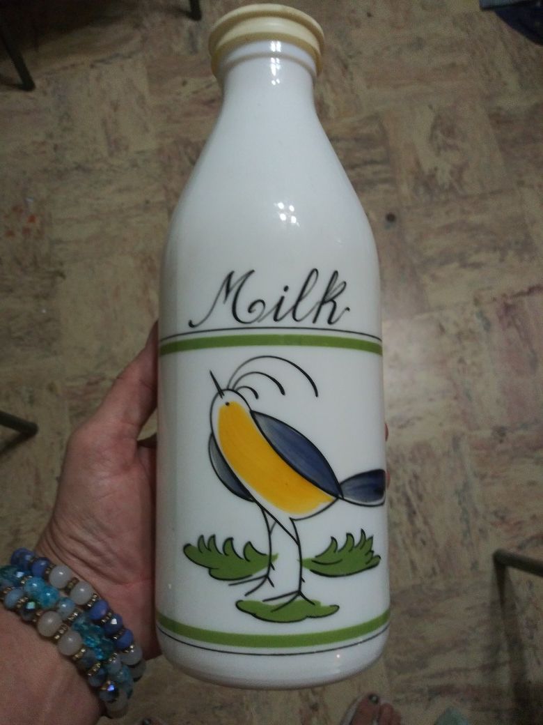 Egizia Vintage white juice carafe with lid