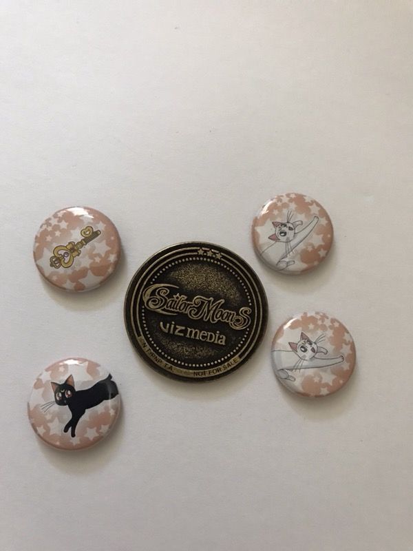 Sailor Moon buttons and Coin