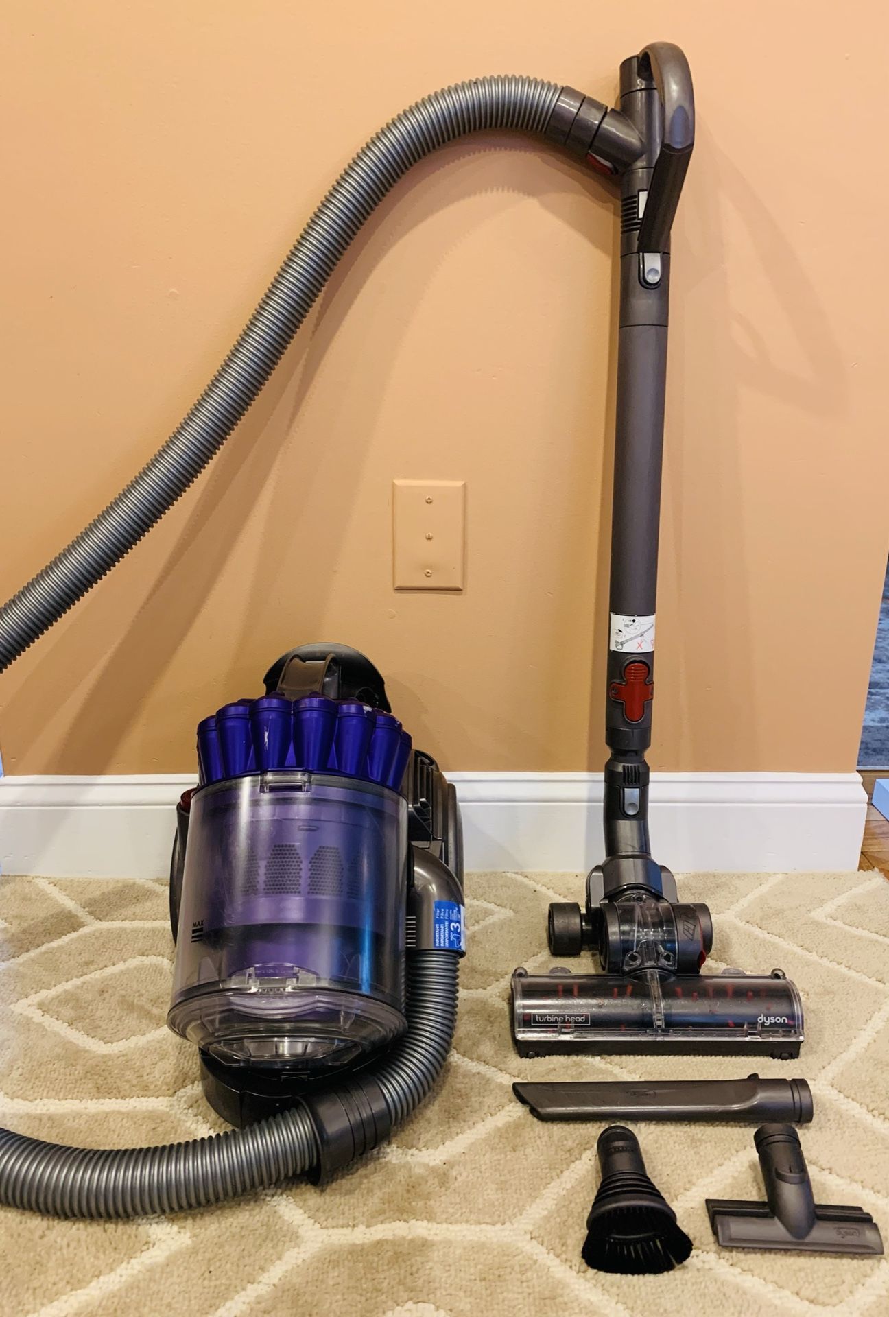 Dyson DC 23 animal canister vacuum cleaner