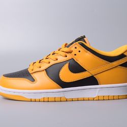 Nike sb dunk low yellow black size4-13 Thumbnail