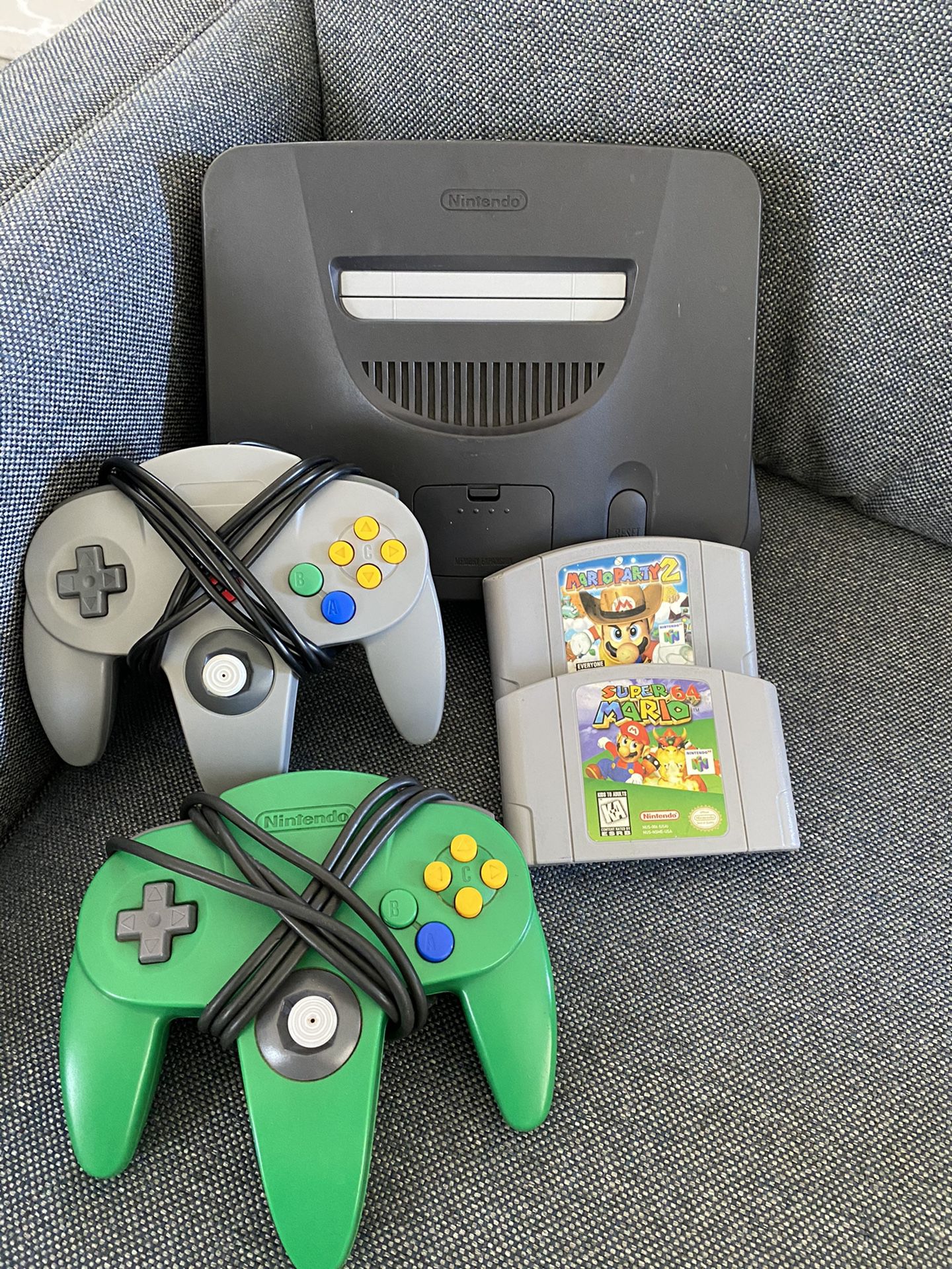 Nintendo 64 Bundle With Controllers, Mario Party 2 and Super Mario