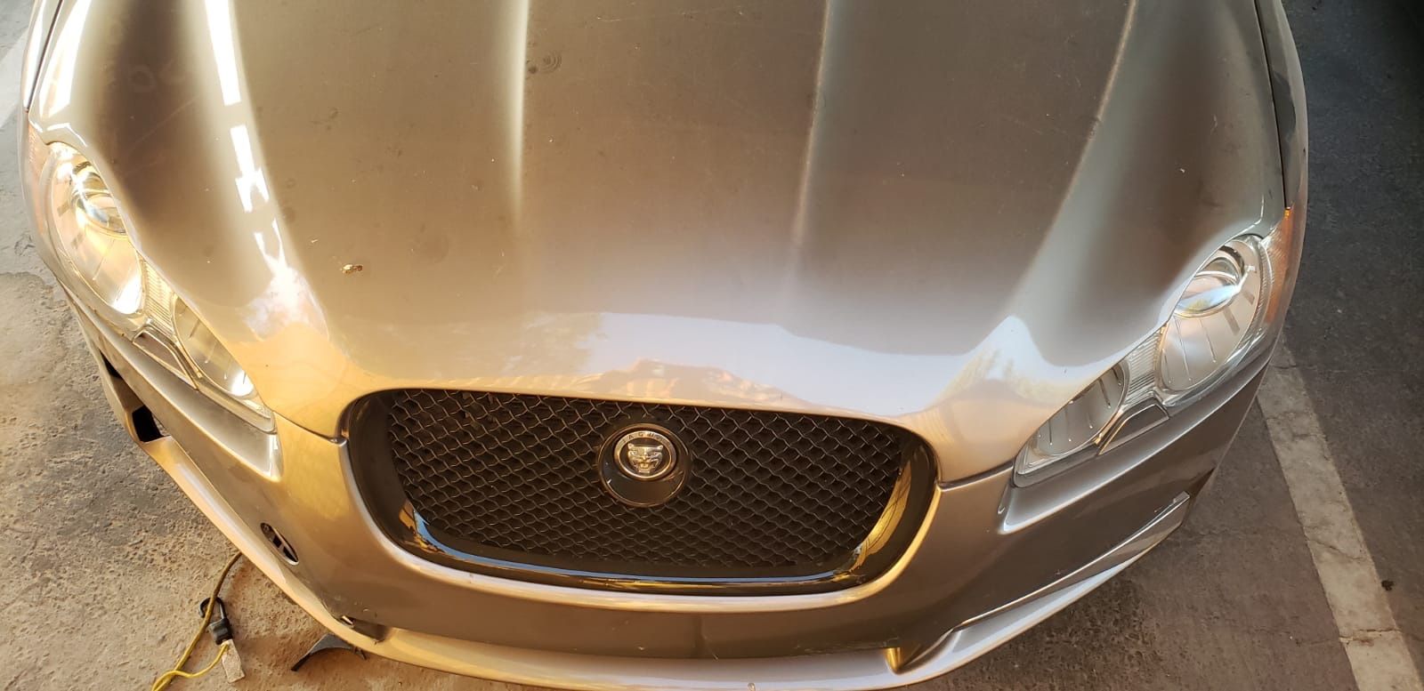 2011 Jaguar XF premium todo equipado detalle a la vista 150k millas motor trasmision ok gps llantas seminuevas $6500