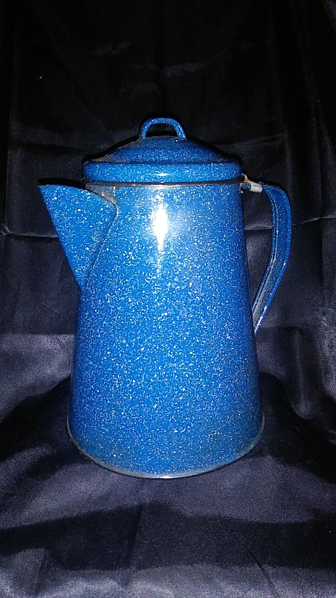 VTG ? Large 10" Blue White Speckled Coffee Pot Tea Kettle Farm House Decor
