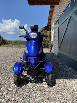 4 Wheel Mobility Scooter Thumbnail