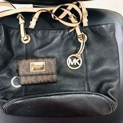 Women Michael Kors Black Leather Purse And Leather Wallet Thumbnail