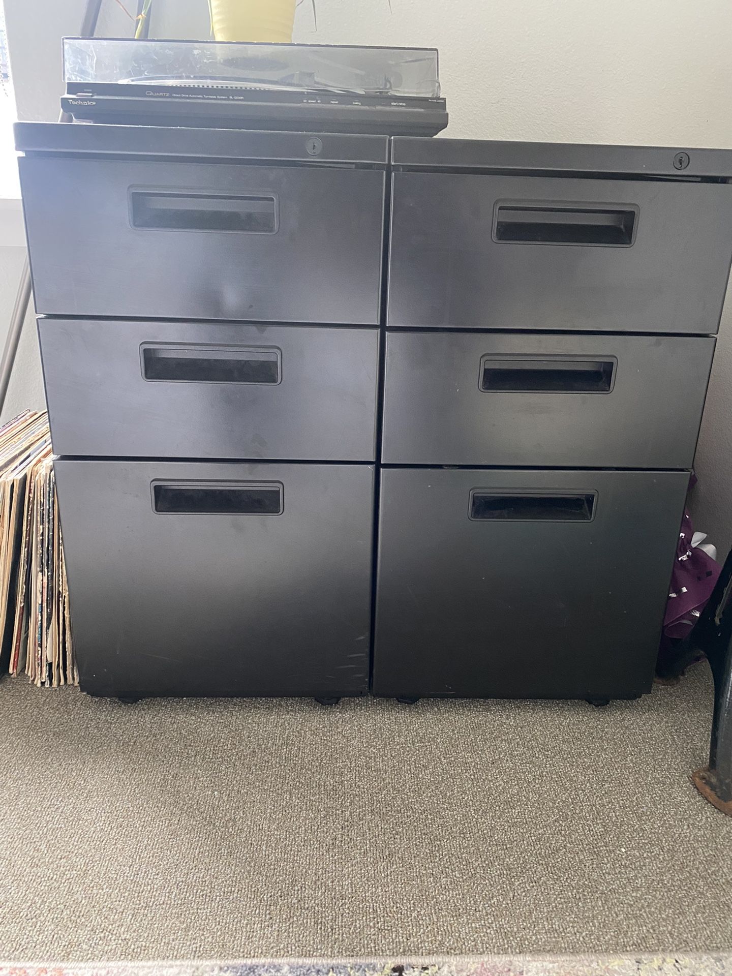 Filing Cabinets *pending Pick Up*