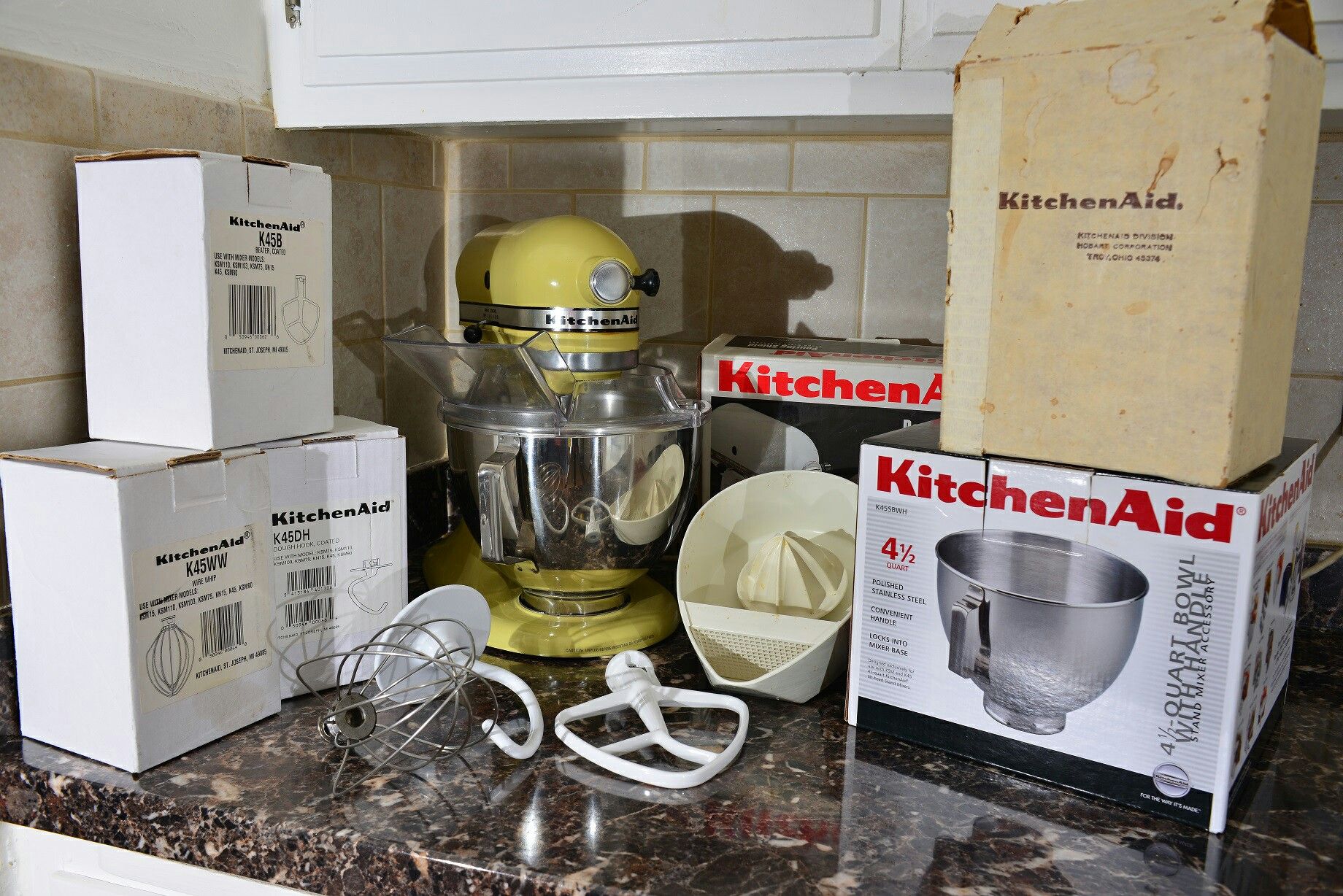 HOBART KITCHENAID K45 MIXER LATE PRESOLID STATE BOWL, JUICER