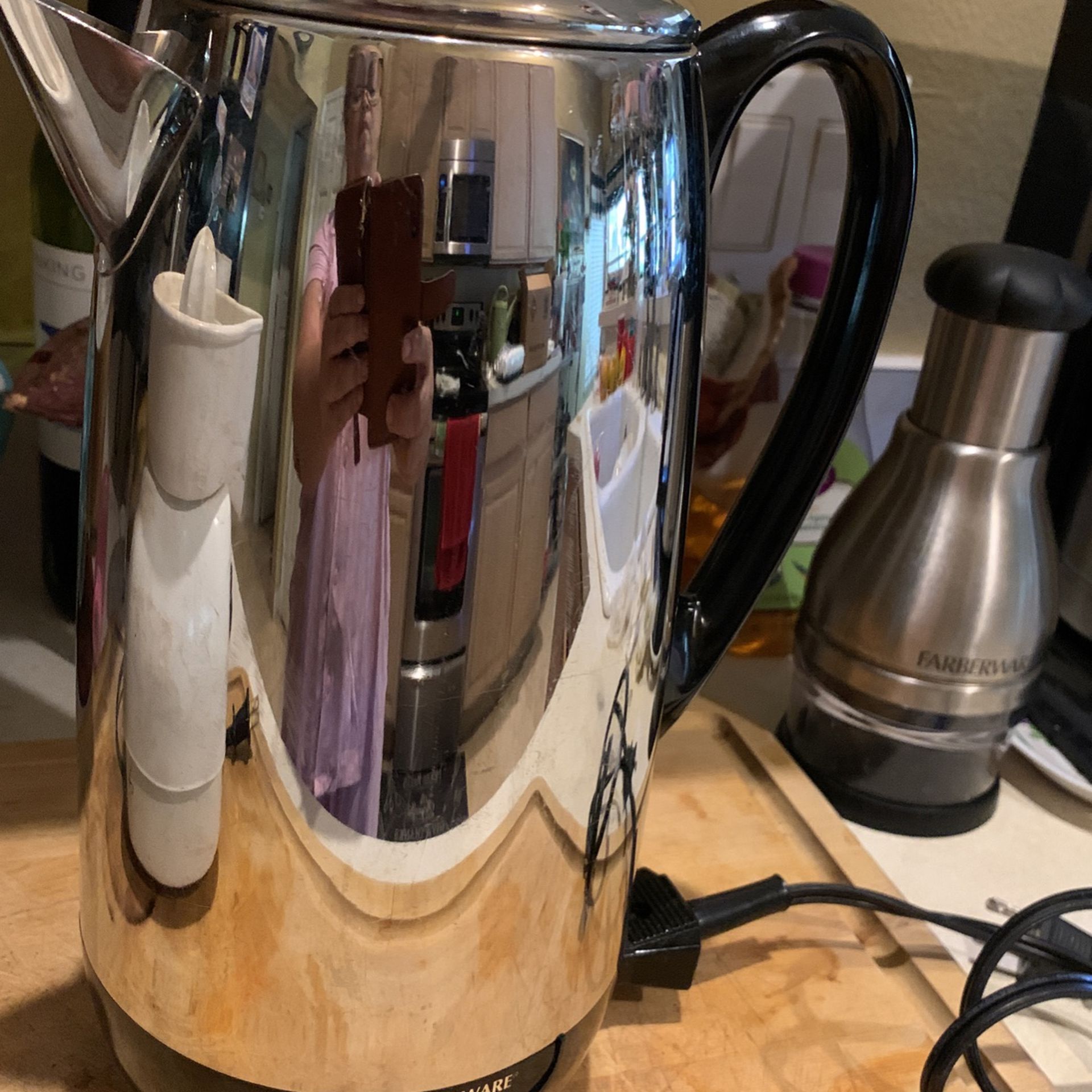 $25 Only Vintage Farberware Super fast Fully Automatic Stainless Steel Coffee Pot . Electrical Works like new. Sells from $100-$200