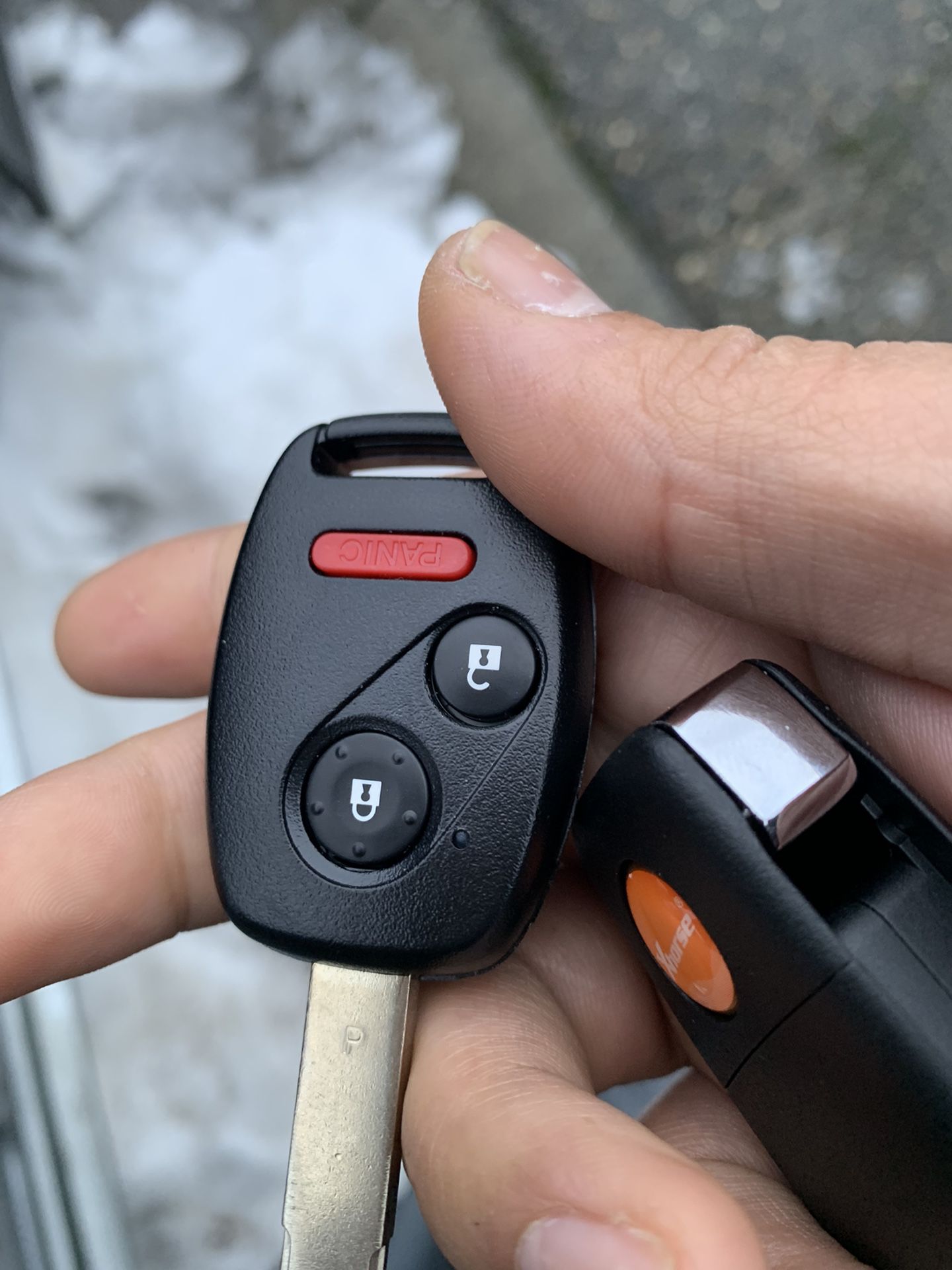 Car/Truck Keys & Remotes