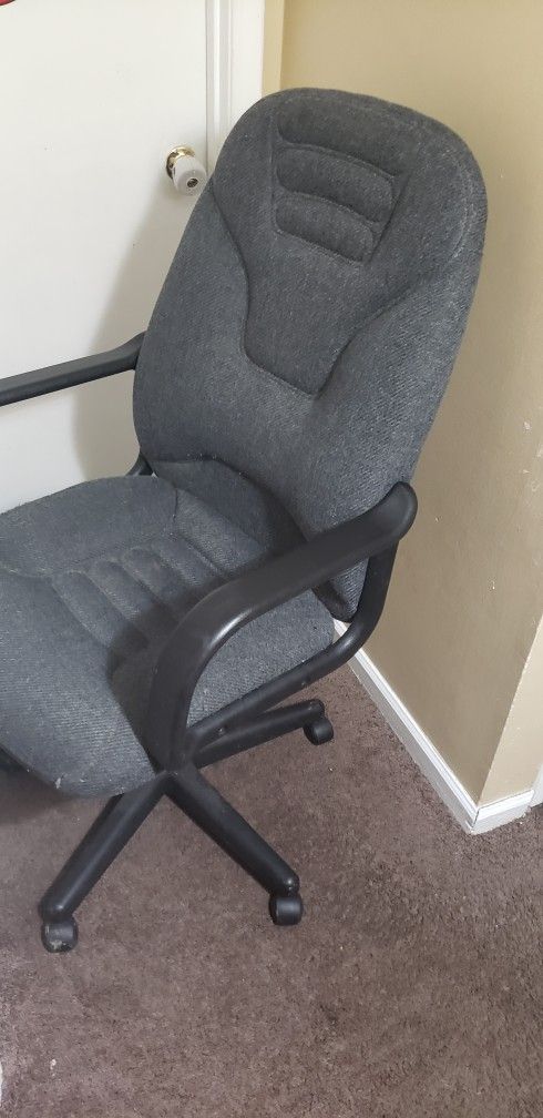 rolling chair