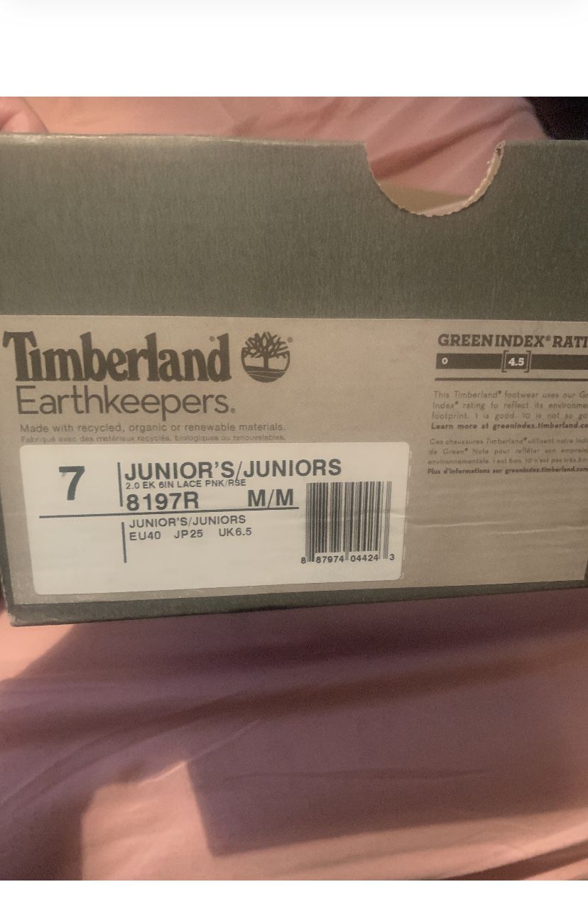 New Never Used Timberlands Earth‘s keeper (Size 6.5 ,7. )jr. boots Boots
