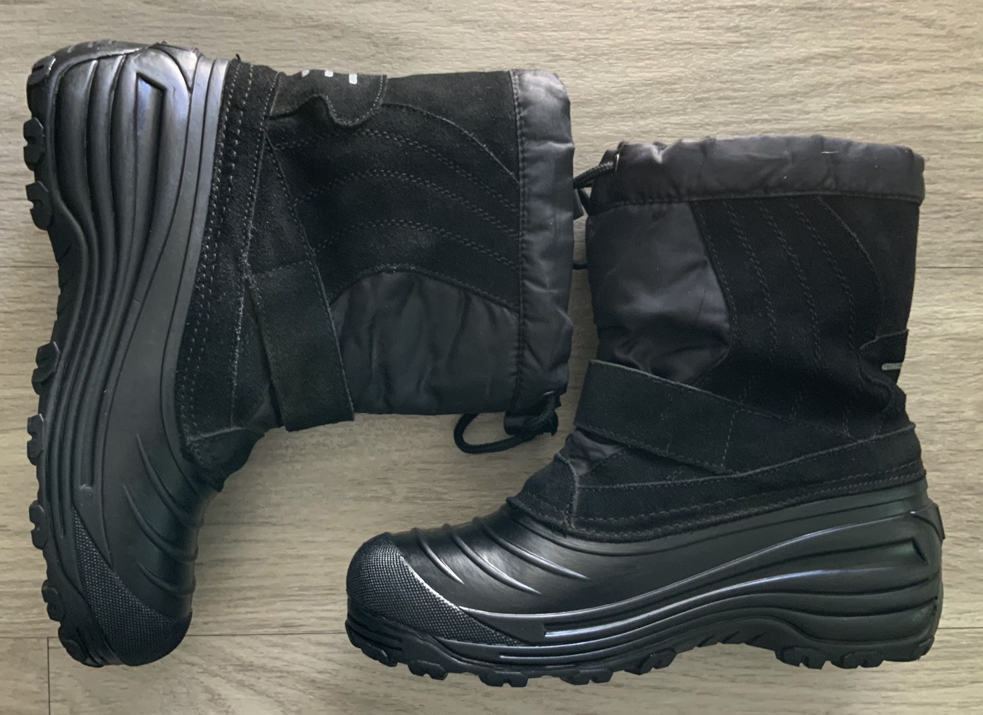 Alpine Design Boy’s Snowcrusher Winter Boots - Black - Size (5)