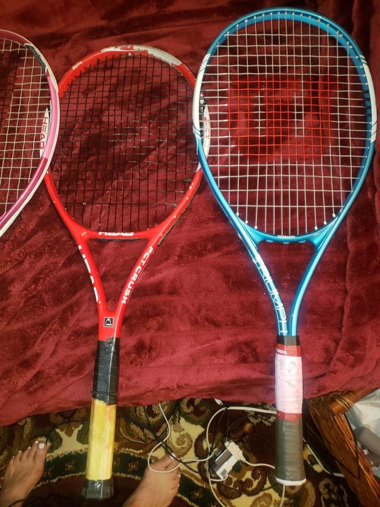 ASSORTED NAME BRAND TENNIS RACQUETS WITH FREE BAG15 each