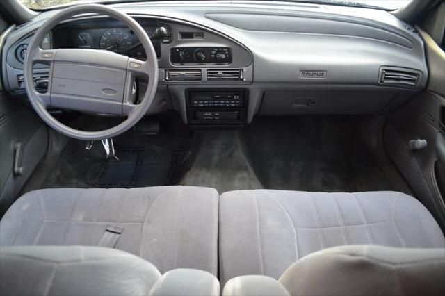 1993 Ford Taurus