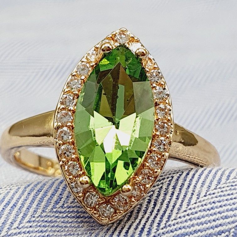 "Luxury Noble Gem Zircon Independent Trendy Rings for Women, VP1528