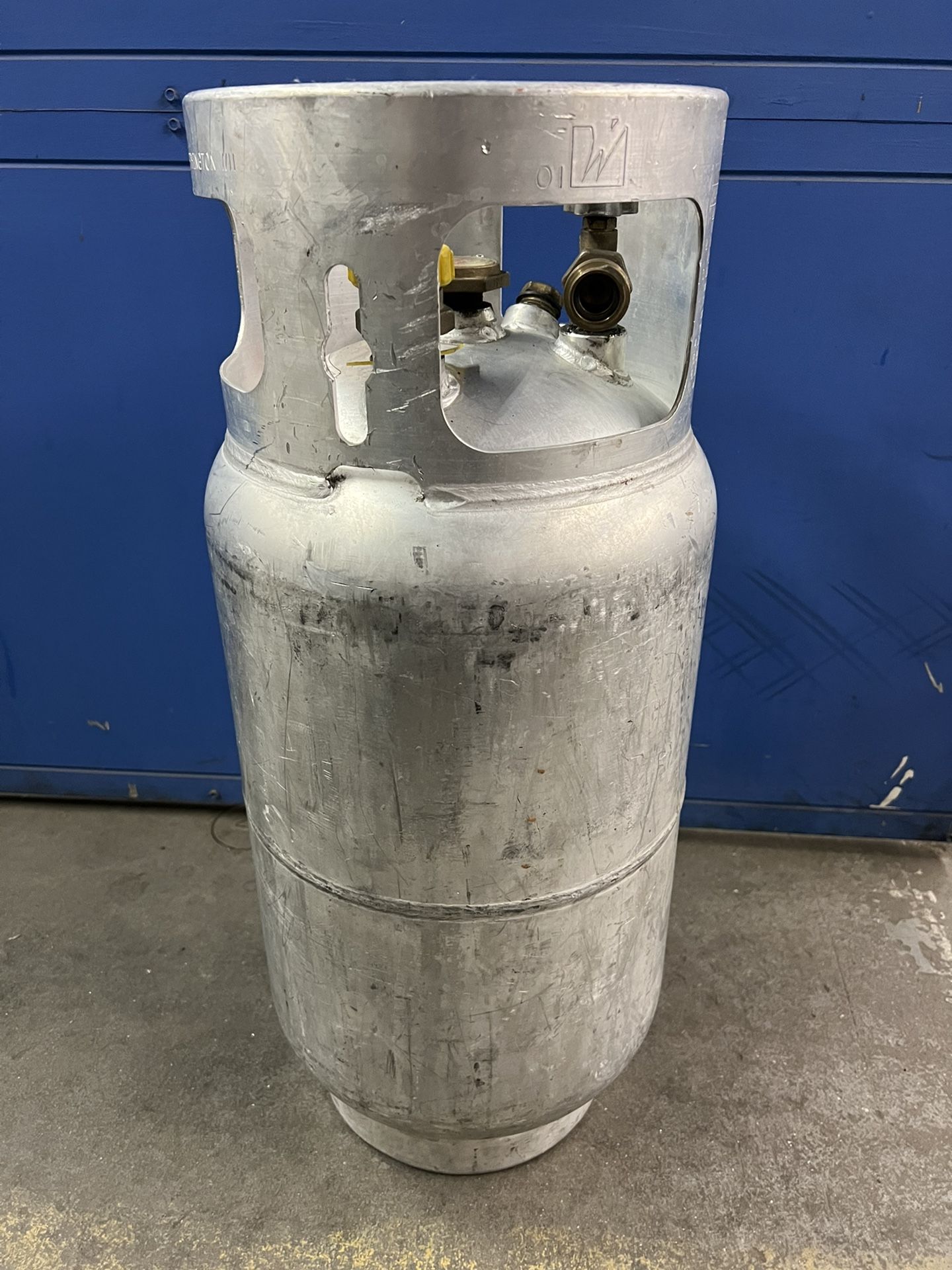 ALUMINUM 2019 FORKLIFT PROPANE TANK