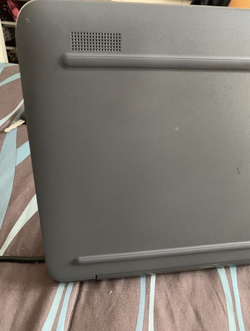 Refurbished HP Stream 14 in. Laptop w/ charger