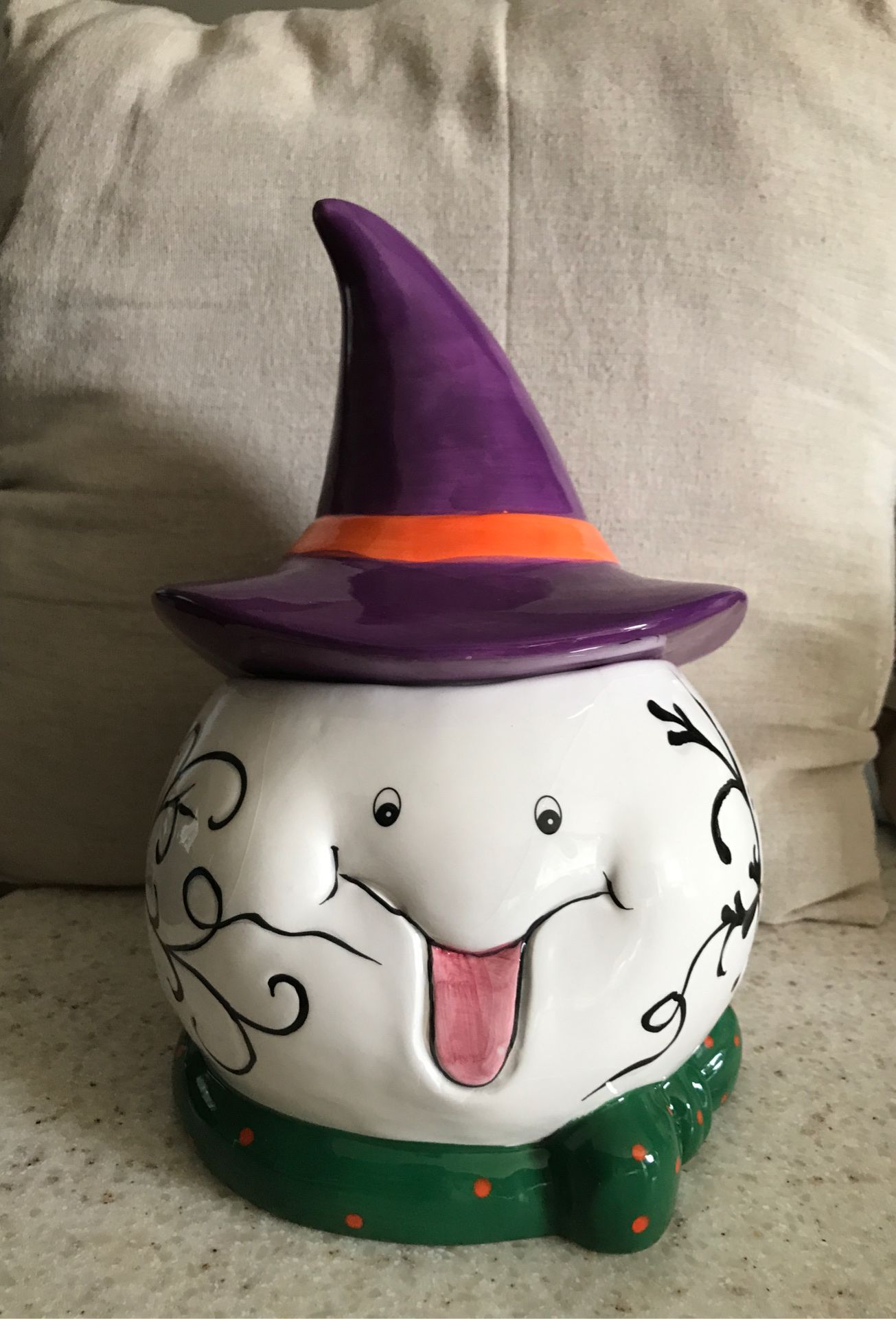 Halloween Candy/Cookie Treat ceramic jar