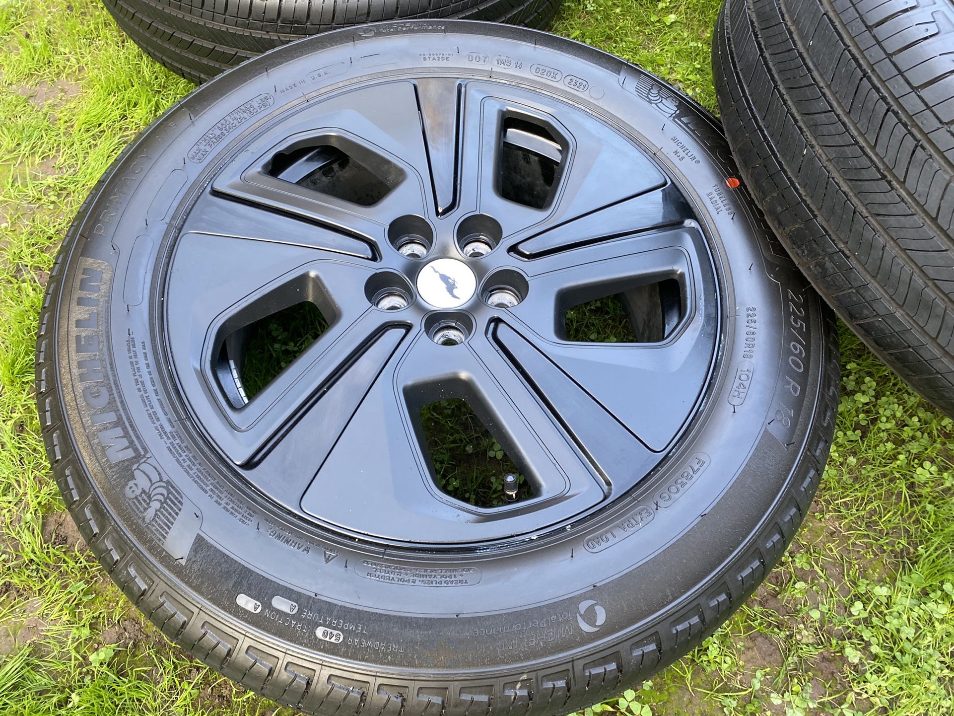 2021 Ford Mustang Match E Match-e 1 GT OEM NEW 18” Wheels Rims and Tires 225/60R18 Michelin