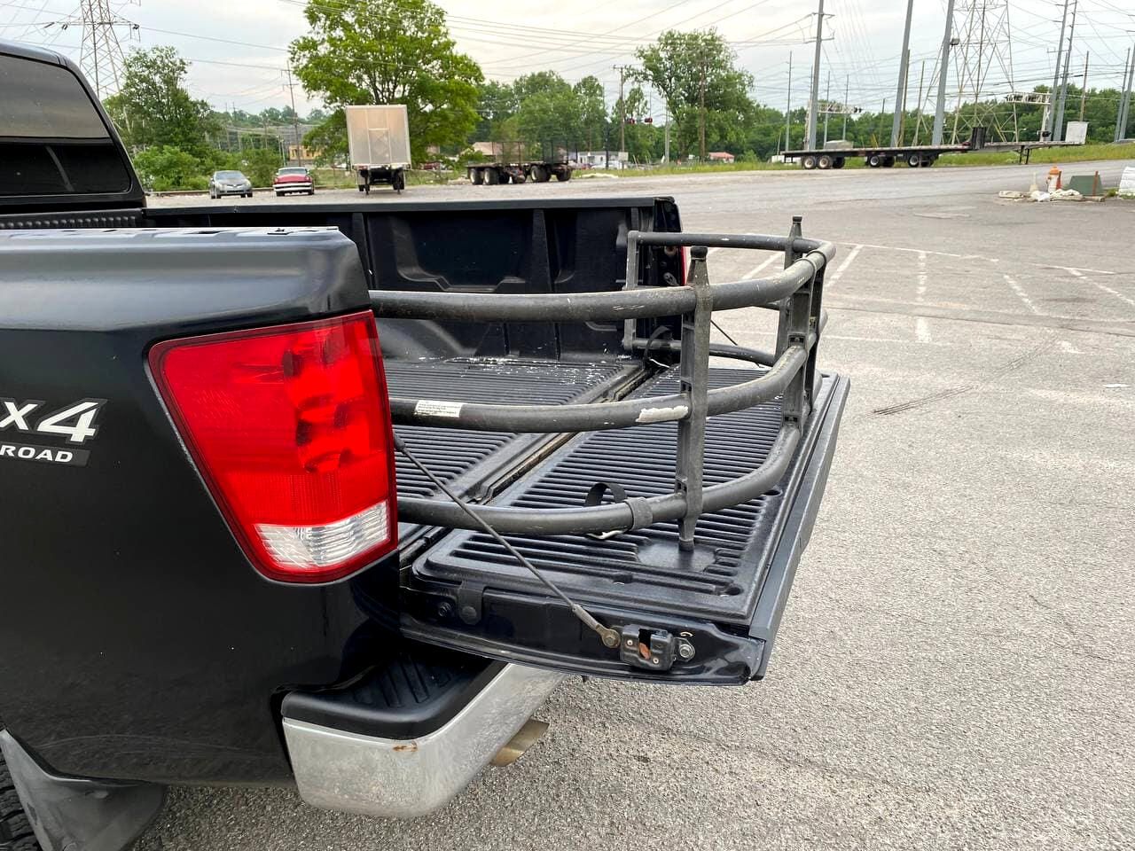 2004 Nissan Titan