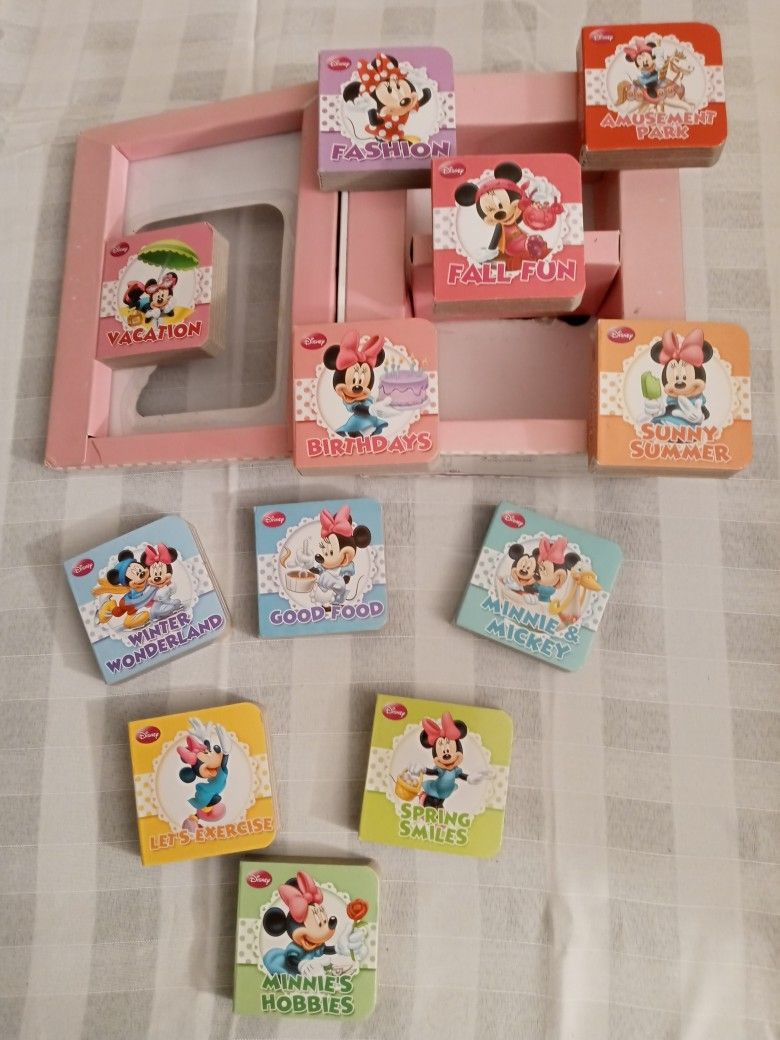 BOOK A BLOCK - 12 Minnie Mouse books .