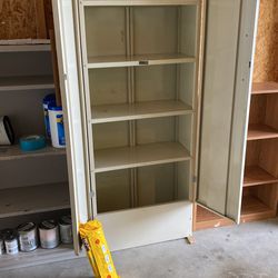 sheves - enclosed 4 shelves unit, metal Thumbnail