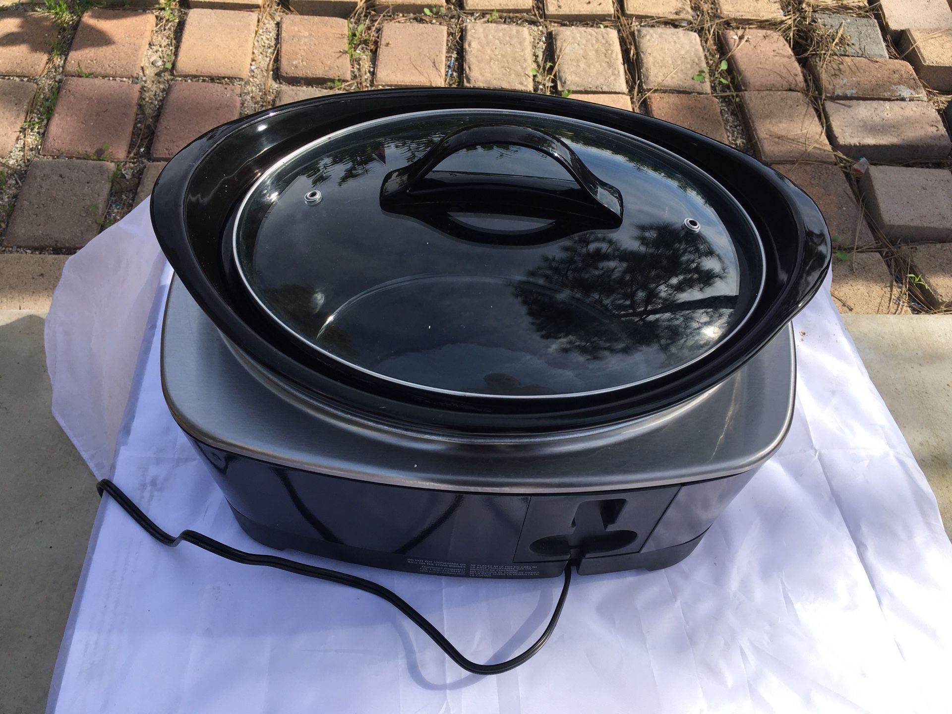 Crock pot Slow cooker in a great working condition SCCPQc600B