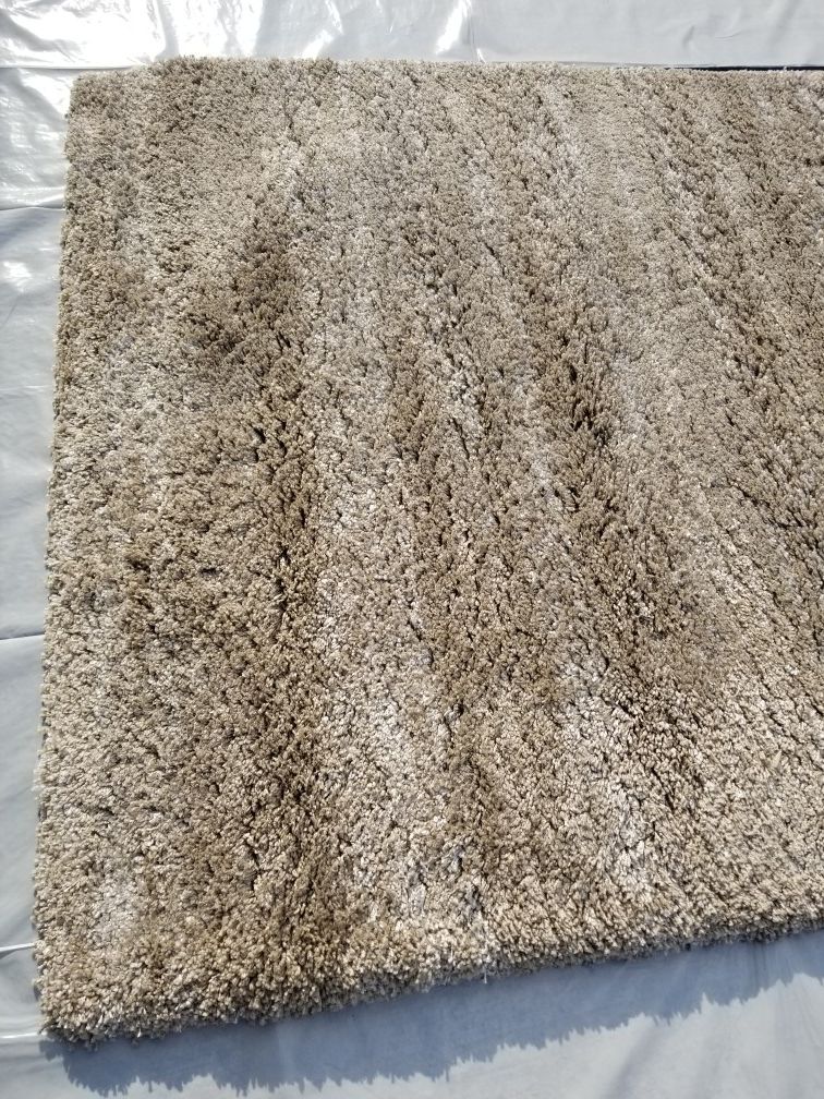 THOMASVILLE MARKETPLACE SAVOY SHAG RUGS 8X10 TAN AREA RUG for Sale in